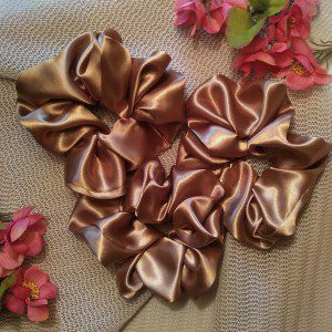 Scrunchies tamaño jumbo, variedad de colores.