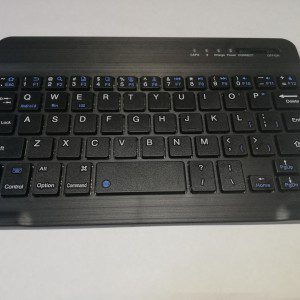 Teclado Bluetooth de Aluminio Recargable