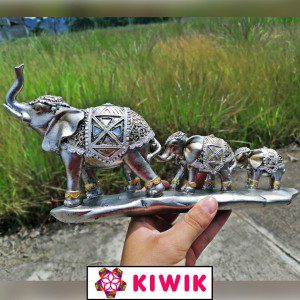 Elefantes en material de resina importada