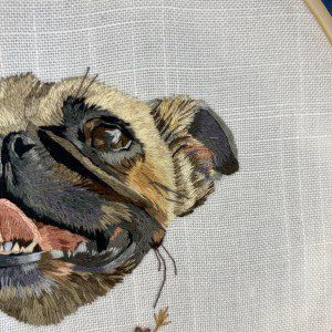 Bordado de Pug – needle painting